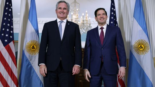 el-presidente-del-comite-de-la-camara-advirtio-a-rubio-del-riesgo-de-china-en-el-contrato-de-dragado-de-milei
