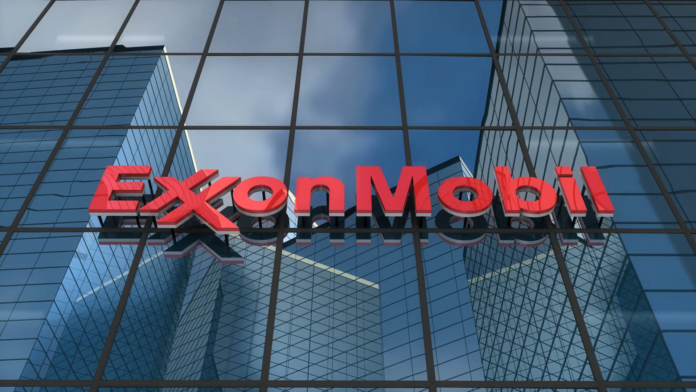 exxon-mobil-esta-en-conversaciones-para-adquirir-derechos-de-produccion-de-petroleo-en-venezuela,-segun-the-new-york-times