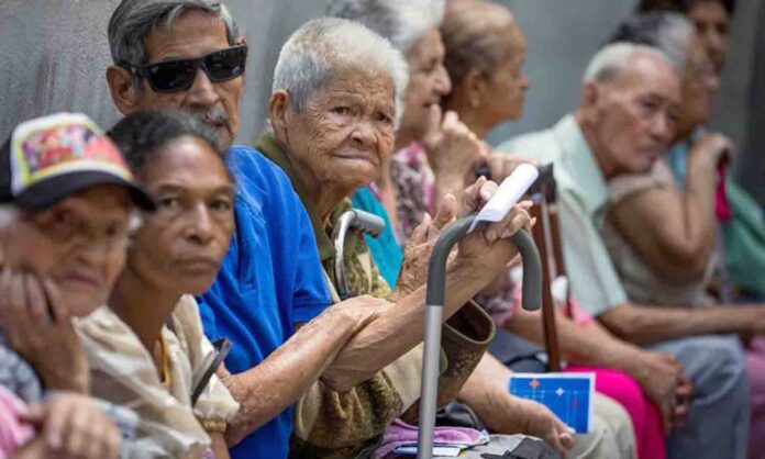 pagan-bono-a-pensionados-del-ivss-y-100%-amor-mayor:-conozca-el-monto-total