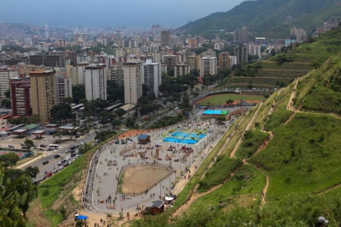 nina-abusada-por-sexagenario-en-parque-de-caracas-era-vendida-por-su-madre:-cobraba-5-dolares-por-permitir-las-agresiones