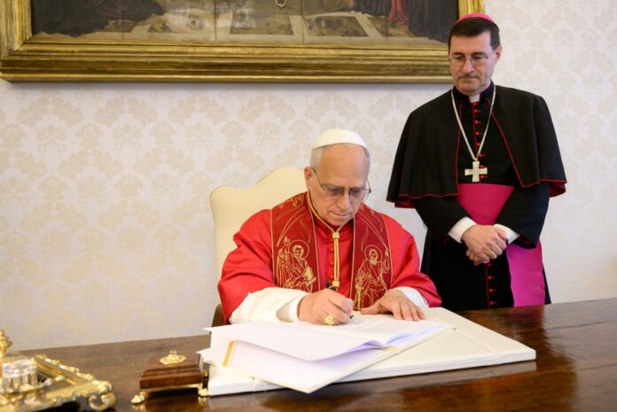 el-papa-leon-xiv-pide-en-su-primera-enciclica-luchar-contra-el-“dominio”-de-la-ia