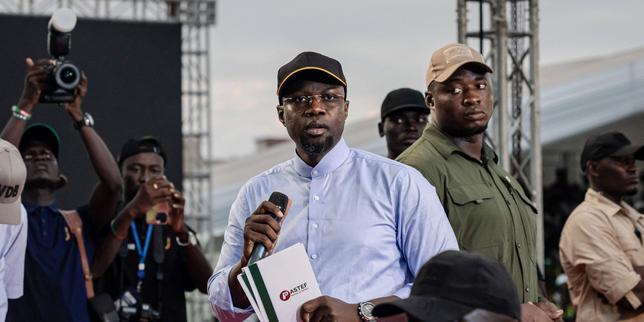 au-senegal,-ousmane-sonko,-dechu-de-son-poste-de-premier-ministre,-veut-incarner-une-ligne-revolutionnaire