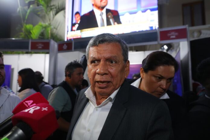hernando-cevallos,-integrante-del-equipo-tecnico-de-jp:-“lo-que-opina-antauro-humala-va-por-cuenta-de-el”