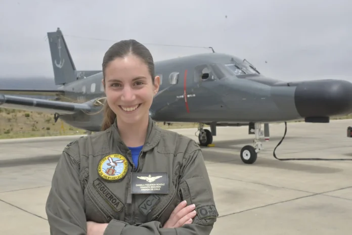 chile-gradua-a-su-primera-mujer-piloto-de-combate