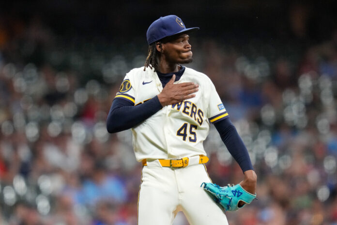 suspenden-a-abner-uribe,-lanzador-de-cerveceros,-por-gesto-obsceno-en-un-juego