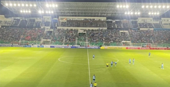 cortes-de-luz-obliga-a-jugar-el-clasico-cruceno-a-las-16:00
