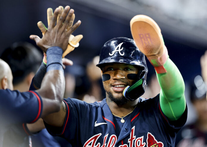 ronald-acuna-jr.-descarga-su-segundo-jonron-en-dos-dias-y-encabeza-el-triunfo-de-atlanta