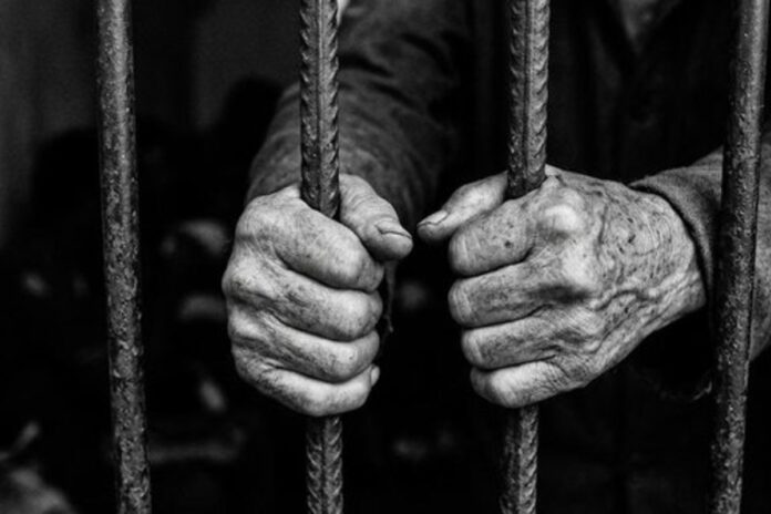 adultos-mayores-presos-arbitrariamente-sufren-abandono-en-las-carceles-venezolanas,-segun-la-ovp