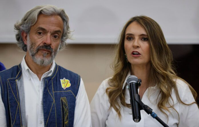 paloma-valencia-anuncia-su-respaldo-a-abelardo-de-la-espriella:-“los-invitamos-a-que-derrotemos-a-petro”