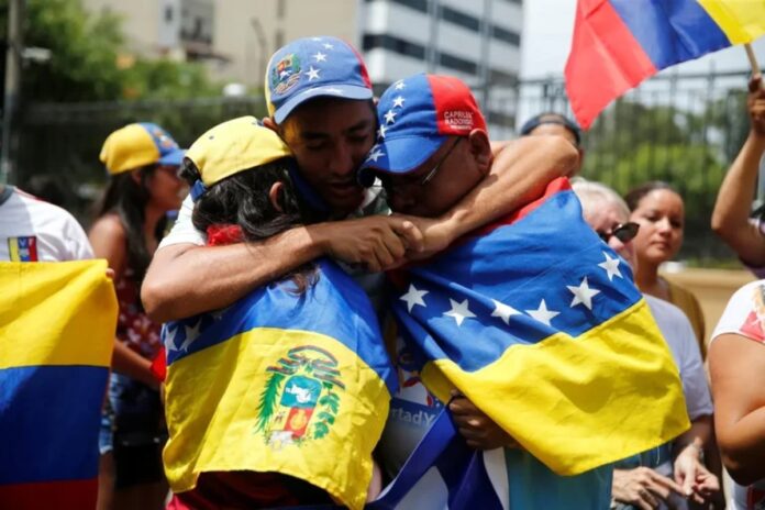 entre-regresar-o-permanecer-en-el-extranjero:-el-dilema-de-los-migrantes-venezolanos-ante-el-panorama-politico