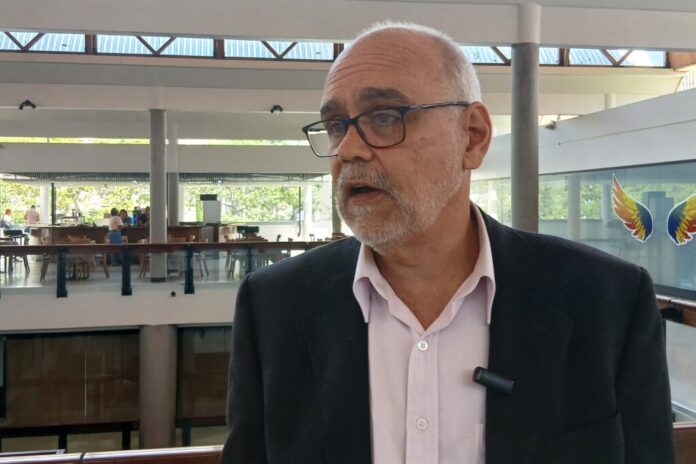apucv-denuncia-que-cerca-del-75%-del-personal-docente-quedo-excluido-del-segundo-pago-del-bono-de-responsabilidad-profesional