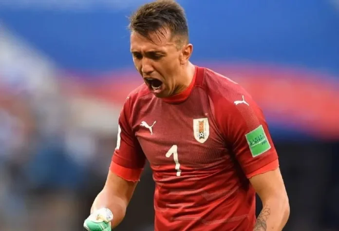 muslera-sera-el-primer-jugador-uruguayo-en-cinco-mundiales