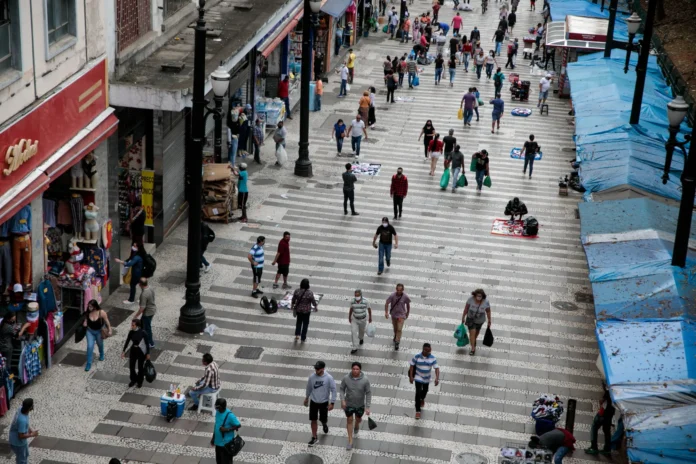el-fmi-elogia-la-resiliencia-economica-de-brasil-y-proyecta-un-crecimiento-del-2,5%