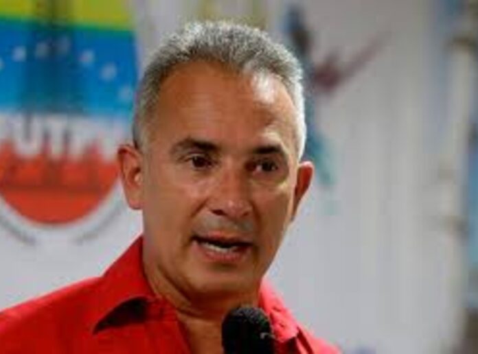 freddy-bernal-rechaza-retiro-de-imagenes-de-chavez-y-maduro-de-las-instituciones-publicas