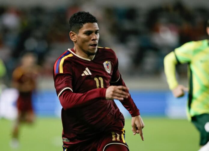 futbolista-de-la-vinotinto-esta-entre-los-laterales-sub-23-mas-dinamicos-del-mundo