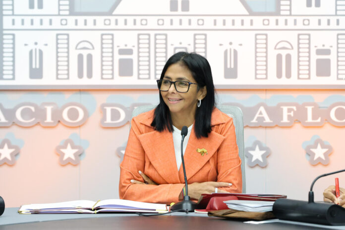 delcy-rodriguez-llego-a-nueva-delhi-en-busca-de-alianzas-en-materia-energetica