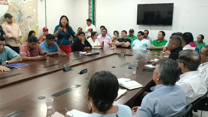 instituciones-impulsan-seguridad-ciudadana-en-comunidad-ayorea
