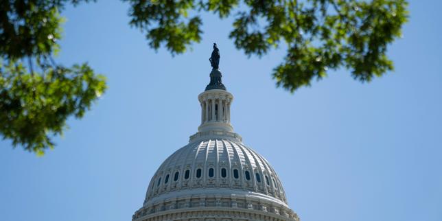 aux-etats-unis,-la-chambre-des-representants-adopte-un-texte-ordonnant-la-fin-de-la-guerre-contra-l’iran