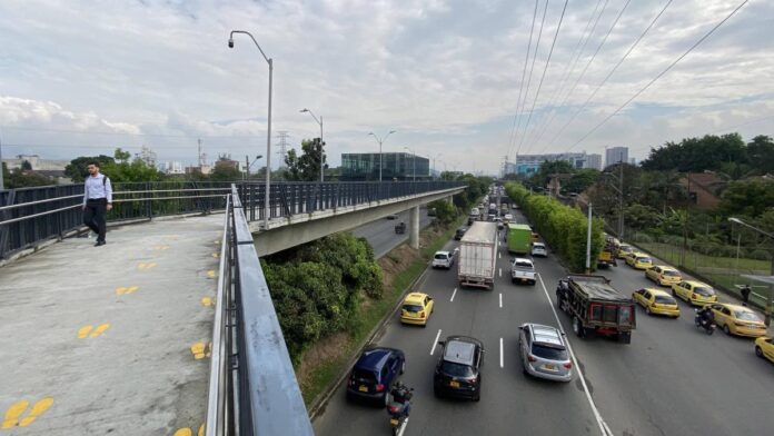 ¡ojo,-conductor!-pico-y-placa-en-medellin-para-el-jueves-4-de-junio-de-2026:-consulte-las-restricciones