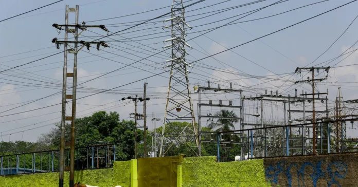 venezuela-avanza-para-abrir-su-colapsado-sector-electrico-al-capital-privado
