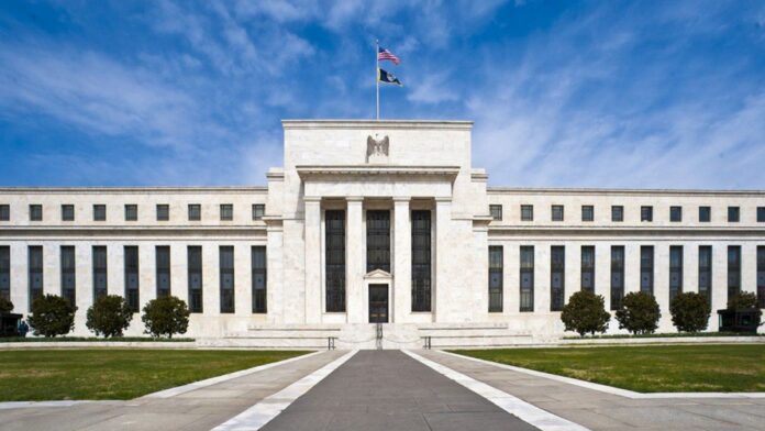 el-empleo-en-eeuu-crecio-mas-de-lo-esperado-y-aumenta-la-expectativa-de-una-suba-de-tasas-de-la-fed-este-ano