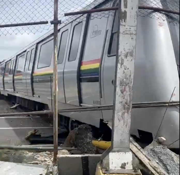 tren-del-metro-de-caracas-se-descarrilo-en-los-patios-de-mantenimiento-en-propatria