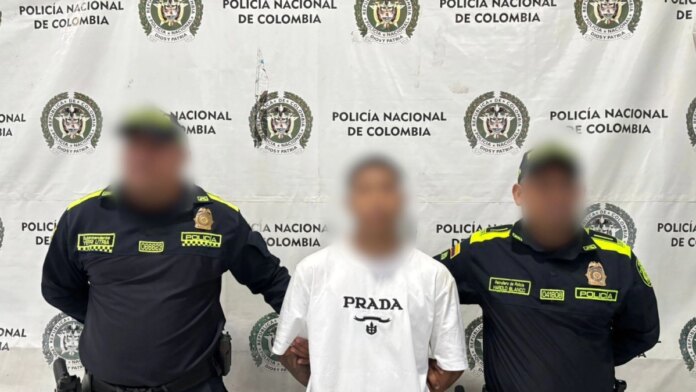 capturan-a-alias-‘bocky’,-senalado-de-robar-violentamente-a-los-vehiculos-que-se-detenian-en-los-semaforos-de-barranquilla:-tiene-19-anos