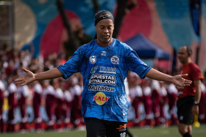 marco-un-gol:-asi-fue-el-partido-de-exhibicion-que-jugo-ronaldinho-en-petare