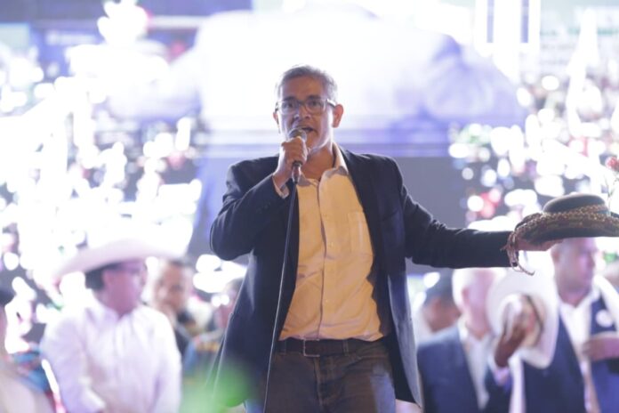 jose-domingo-perez-amenaza-con-denunciar-por-difamacion-a-jorge-nieto-por-sus-declaraciones-sobre-juntos-por-el-peru