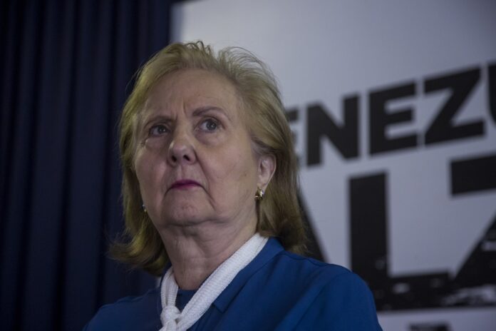 blanca-rosa-marmol-senalo-que-por-miedo-a-represalias-no-llamaria-a-linea-telefonica-habilitada-para-reportar-casos-de-corrupcion.