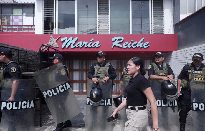 dos-delegados-fueron-detenidos-en-elecciones-en-peru-por-haber-marcado-90-cedulas-de-votacion