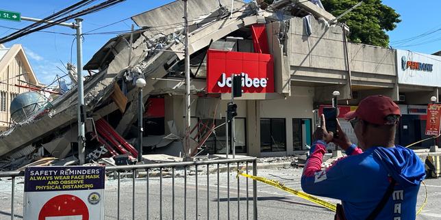 seisme-aux-filipinas:-des-videos-montrent-un-restaurant-qui-s’effondre-et-les-nombreux-degats