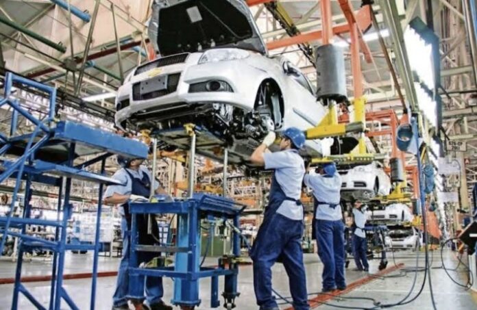 fallas-electricas-e-infraestructura-frenan-la-reactivacion-de-las-ensambladoras-de-vehiculos.