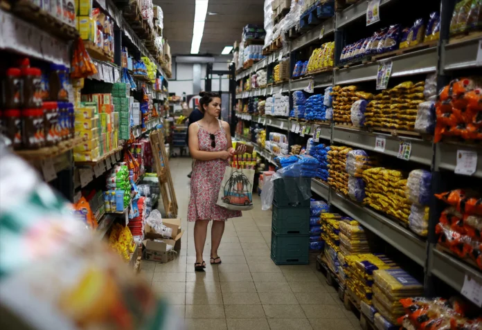 argentina-rompe-viejos-controles-de-precios-y-estanterias-en-su-campana-de-desregulacion