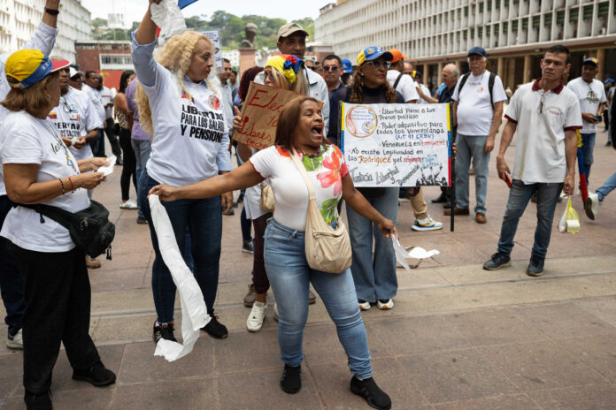sindicatos-venezolanos-exigen-cambio-de-rectores-del-cne-y-fijacion-de-cronograma-para-las-elecciones-presidenciales