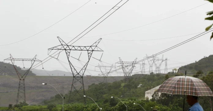 tribunal-brasileno-suspende-subasta-de-energia-por-valor-de-100.000-millones-de-dolares-antes-de-su-aprobacion