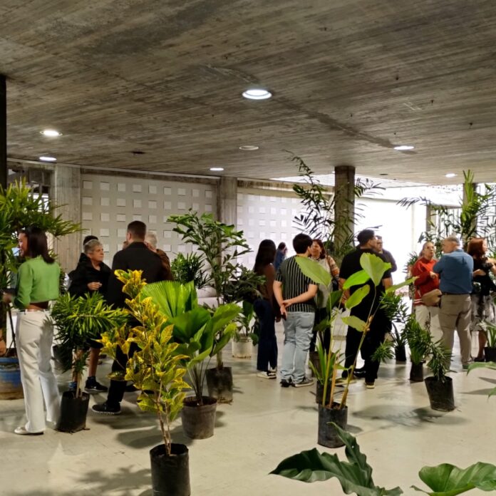 presentan-en-la-ucv-propuesta-paisajistica-en-honor-al-exdecano-javier-caricatto-durante-la-semana-del-diseno-de-caracas