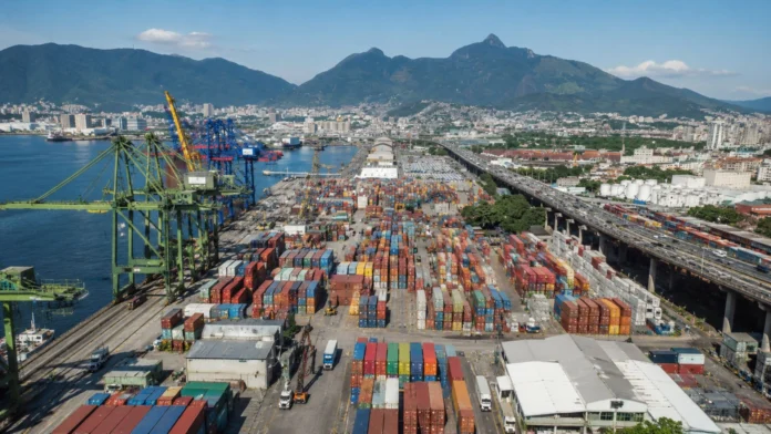 rio-de-janeiro-registra-superavit-comercial-de-11.800-millones-de-dolares-mientras-el-petroleo-impulsa-las-exportaciones