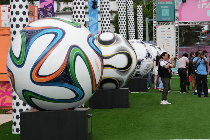eeuu.-advierte:-el-contenido-pago-para-la-copa-mundial-con-una-visa-de-turista-es-trabajo