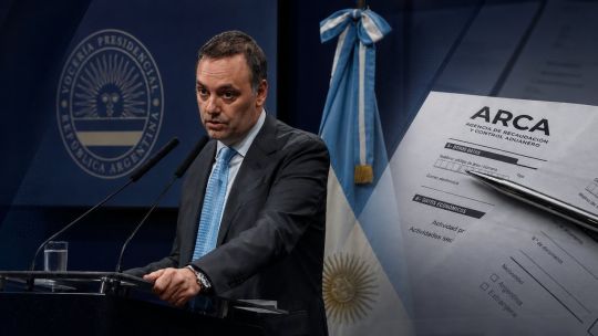 el-jefe-de-gabinete-de-milei,-adorni,-admite-haber-cometido-fraude-fiscal-para-intentar-pasar-pagina-del-escandalo
