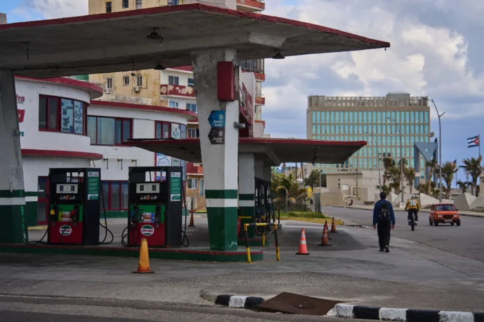 estados-unidos-apunta-a-la-compania-petrolera-que-mantiene-a-cuba-en-funcionamiento