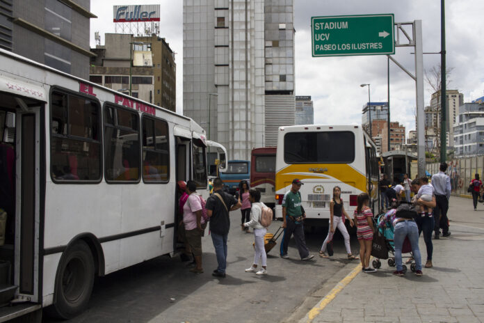 intt-simplifica-tramites-de-permisos-para-transporte-publico:-estos-son-los-requisitos