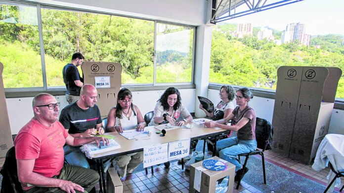 vuelve-a-lo-tradicional:-el-puesto-de-votacion-del-centro-comercial-sandiego-regresa-a-su-ubicacion-historica-en-medellin