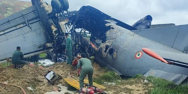 en-india,-cinco-muertes-en-el-accidente-de-un-avion-de-transporte-militar