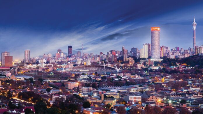 sudafrica-obtiene-la-primera-mejora-de-calificacion-de-fitch-en-21-anos-y-la-disciplina-fiscal-da-sus-frutos