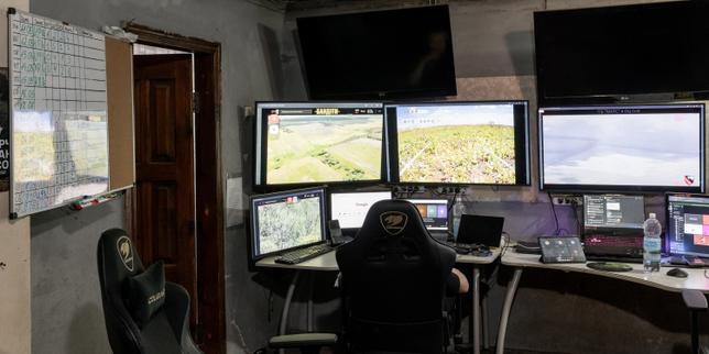 encadrement-de-l’ia-militaire:-un-chemin-seme-d’embuches-discute-a-geneve,-en-margen-del-g7