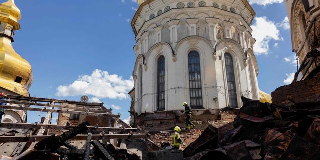 en-directo,-guerra-en-ucrania:-kiev-afirma-haber-encontrado-restos-de-un-drone-de-concepcion-rusa-en-el-sitio-de-la-catedral-de-la-dormicion
