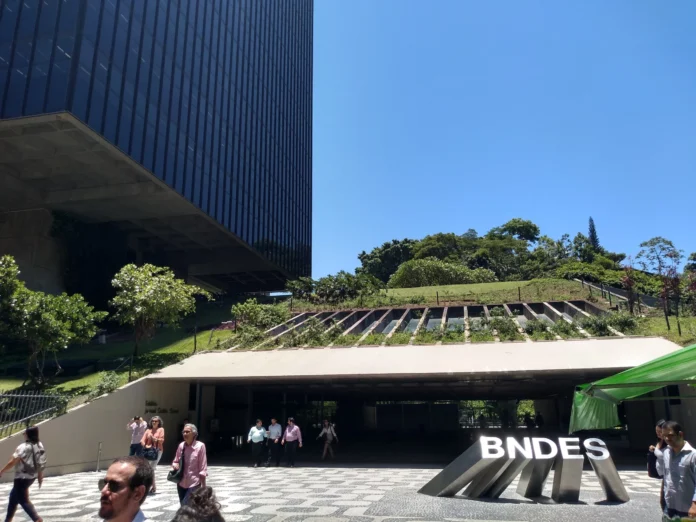 el-banco-estatal-brasileno-bndes-crea-un-fondo-para-atraer-dinero-extranjero-a-empresas-emergentes