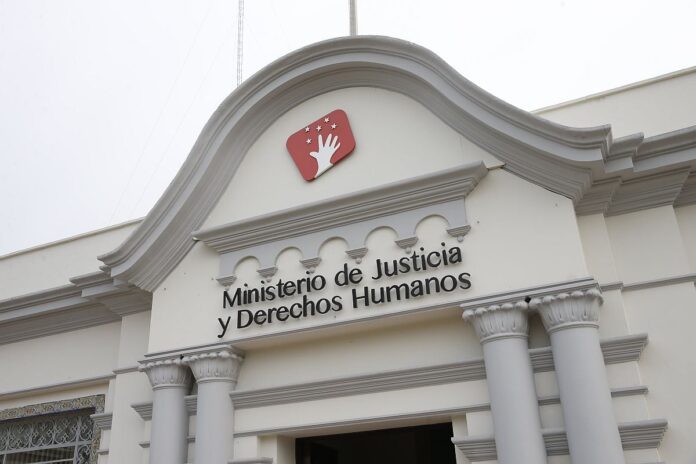 ministerio-de-justicia-actualiza-la-conformacion-de-sus-miembros-en-la-comision-de-gracias-presidenciales