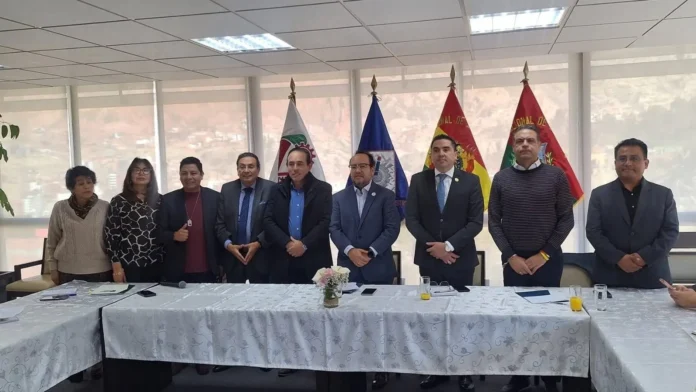 autoridades-de-la-paz-se-reunen-con-los-industriales